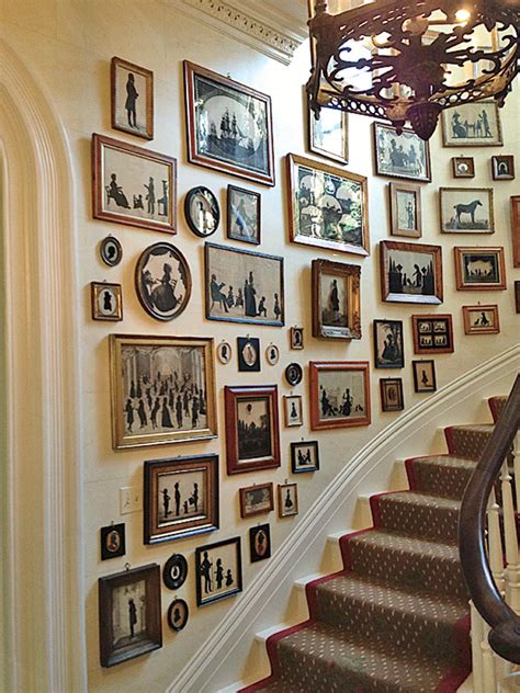 Make an Entrance: The Grandest Staircases in Vogue | Foyer decorating, Eclectic decor, Gallery wall