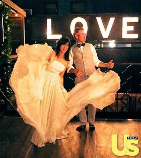 Perrey Reeves Marries Aaron Fox In Bohemian Wedding
