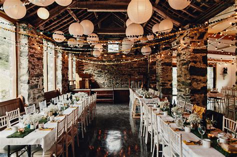 Rustic folk weddings has got the perfect list for you. 40 DIY Barn Wedding Ideas For A Country-Flavored Celebration