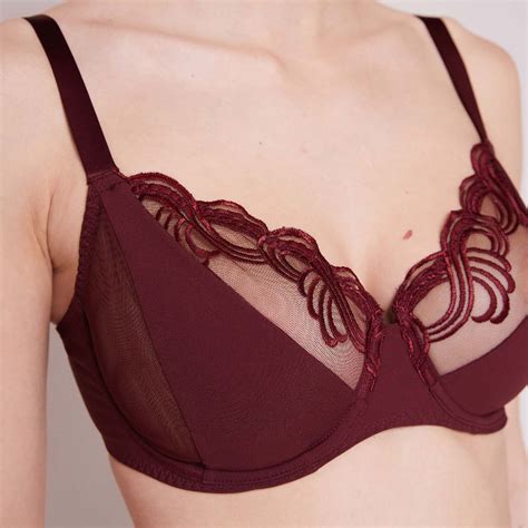 Full Cup Support Bra Berry