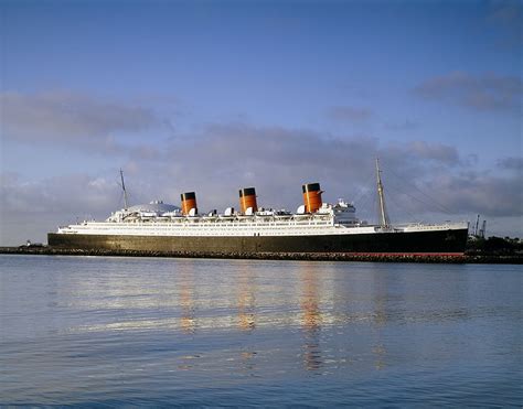 Edit Free Photo Of Queen Mary Ship Cruise Sea Water Needpix Com