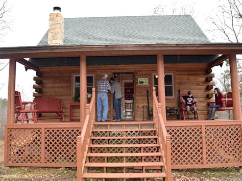 Log Cabin In The Ouachita Mountains Arkansas