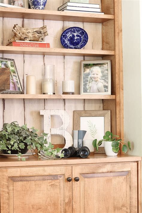 6 Easy Steps On How To Decorate A Bookcase