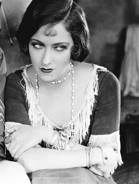 gloria swanson old hollywood stars hollywood icons old hollywood glamour golden age of