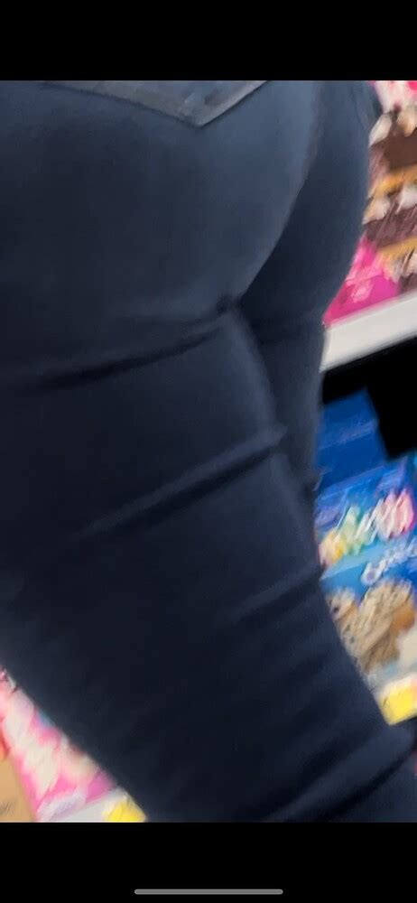 Latina Cake In The Walmart Bread Aisle Oc Tight Jeans Forum