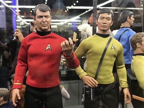 Sdcc18 Qmx Previews ‘star Trek Discovery Figure And Phaser And More