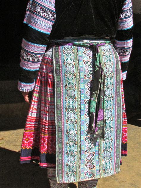 hmong-miao-people,-maguan-wenshan-county-hmong-clothes,-hmong-embroidery,-hmong-textiles