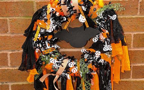Craft Halloween Wreath Uk