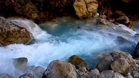 Las grutas tolantongo, or the tolantongo caves, are a collection of hot spring pools built into a cliff in hidalgo. GRUTAS DE TOLANTONGO, HIDALGO by Chuy - YouTube