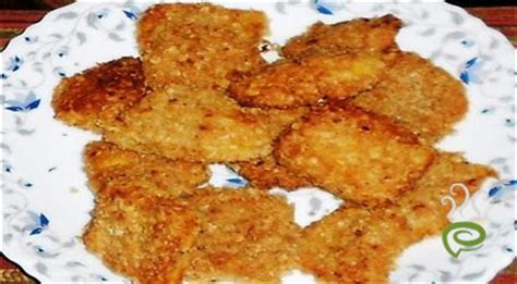 These deep fried bananas are caramelized and sweet. Crispy Banana Fry Recipe - pachakam.com