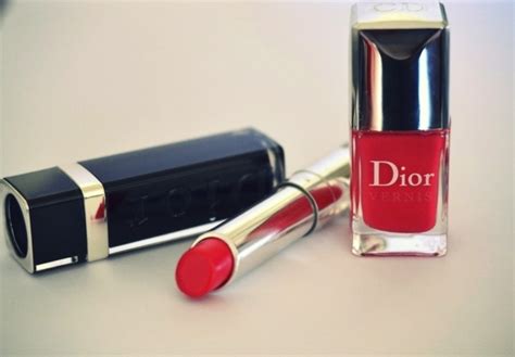 Le rouge à lèvre Dior - maquillage chic - Archzine.fr