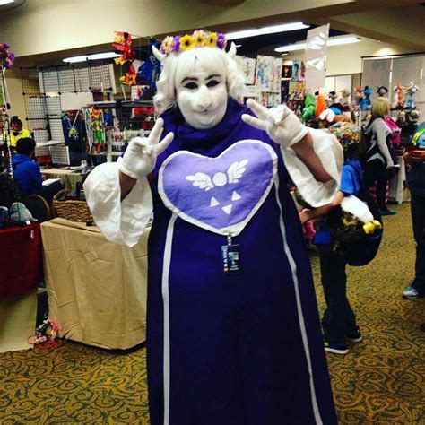 toriel cosplay from mechacon 2016 cosplay amino