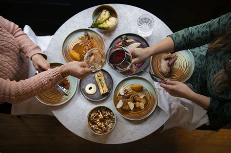 Restaurant choice gift cards can be used in a wide range of restaurants across the uk including nando's, yo!, pizzaexpress and more! Gift Vouchers | Support your local restaurants ...