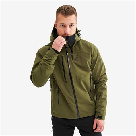 Get revolutionrace.com coupon codes, discounts and promos including 15% discount on all products and 15 15% discount. Hurricane Jacket Men Dark Olive | RevolutionRace in 2020