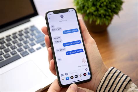 Ios 14 Imessage App Top 5 New Messages Features On Iphone