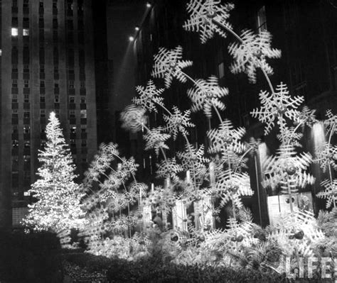The 1949 Rockefeller Center Tree Was The Craziest Christmas Tree Ever