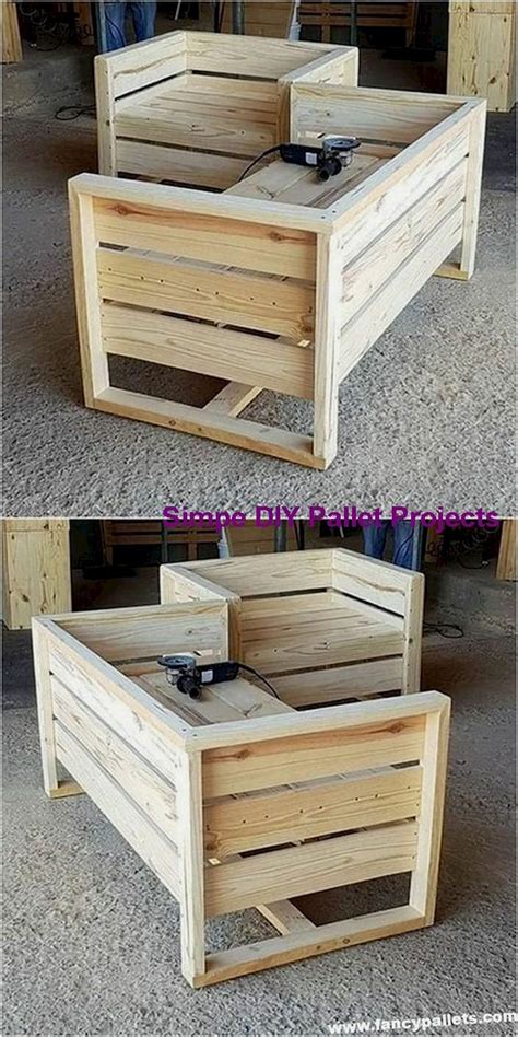 Whether you are looking for something to build for your farm animals, the birds in your back garden or something on a grander scale like a straw bale house, we have instructions and free plans for you to construct all of these, and more. 15 Incredible Do It Yourself Pallet Ideas - 15 Incredible Do It Yourself Pallet Ideas #… in 2020 ...
