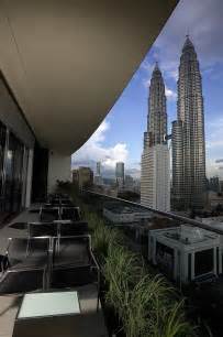 Yakınlardaki gezilecek yerlerden bazıları petronas i̇kiz kuleleri (0,4 km), dewan filharmonik petronas. Book Hotel Maya Kuala Lumpur, Kuala Lumpur, Malaysia ...