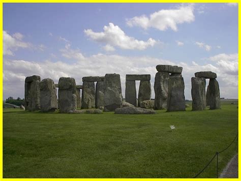 Des habitants ont souhaité rendre hommage aux tailleurs de pierre, souvent italiens, du. Apuntes de Historia del Arte v2.0: Cromlech de Stonehenge