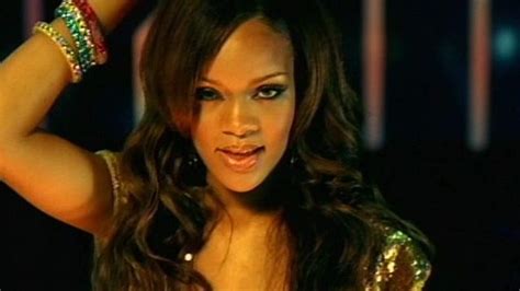 15 Years Ago Today Rihanna Makes Her Debut With Pon De Replay Pop