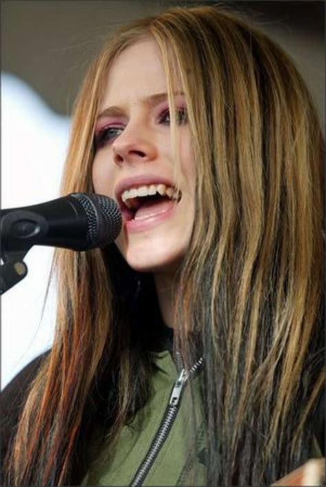 Avril Lavigne 2899 Hot Sex Picture