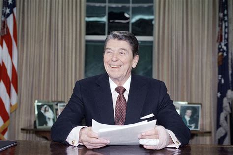 Reagan Delivers Farewell Address Jan 11 1989 Politico
