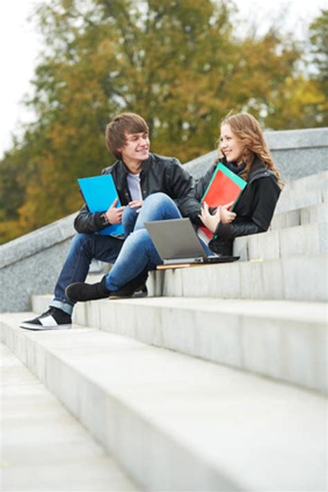 When you're on a first date, it's a good idea to ask lots of questions so you can kickstart a good conversation and / or keep it going. 9 Good Questions to Ask a Guy You Really like When on a ...