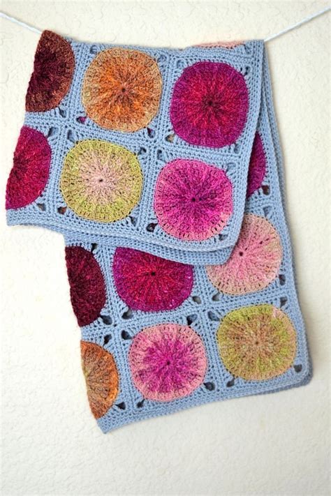 How To Use Post Stitches Crochetpedia Sunny Spread By Ellen Gormley