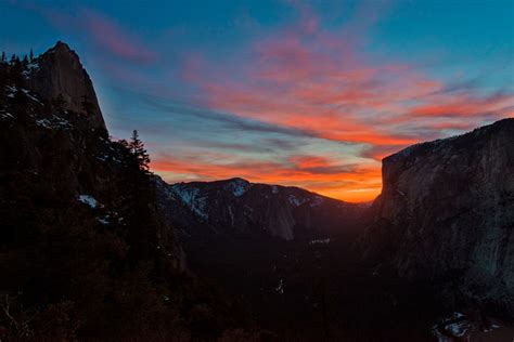Sunset On Four Mile Trail In Yosemite Travel Caffeine