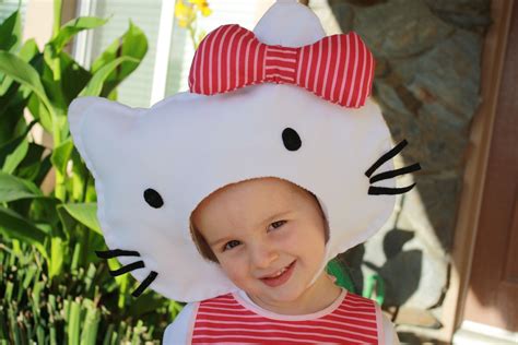 Diy hello kitty guitar from cardboard | building guitar art and handmade craft decor i hope you guys enjoy the content. Hello Kitty Costume | Hello kitty costume, Hello kitty party, Diy hello kitty