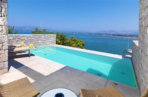 Die besten hotels in santorini (griechenland) einen blick aus dem fenster des vulkans ist. Hotels mit Privatpool: Luxusurlaub mit viel Ruhe - Escapio ...