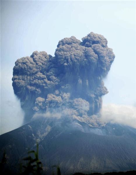 Последние твиты от 桜島噴火告知bot (@vl_sakurajima). 【桜島】爆発的噴火、今年に入り129回目 気象台「マグマの供給 ...