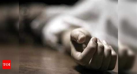 Kerala Girl Set Ablaze By Stalker Dies In Hospital Kochi News
