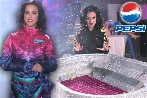 katy perry spreads festive cheer by hanging out with santa in his sleigh irish mirror online
