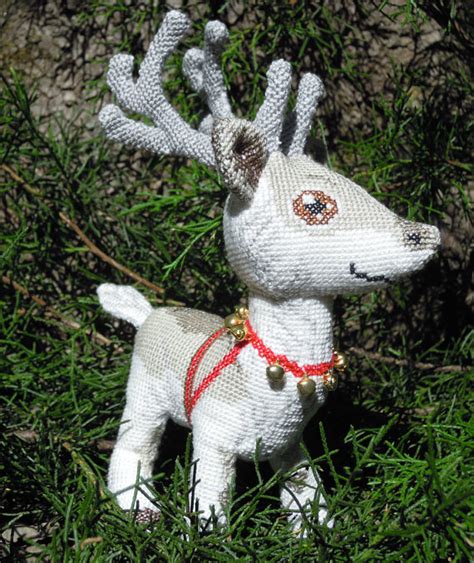 Unique tapestry kits, cross stitch kits, needlepoint, embroidery and long stitch kit collections. 3D Reindeer Cross Stitch Pattern - Cross-Stitch