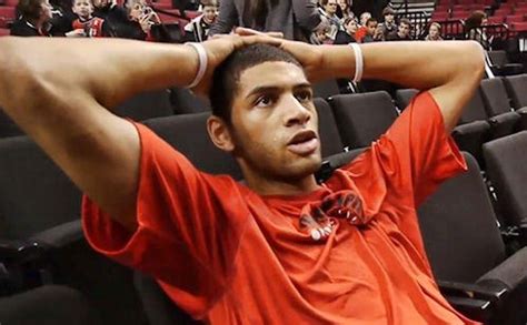 Nicolas batum was born on 14 december 1988, and this makes his age 29 years unfortunately, his relationship with his wife melaine didn't work out for long period of time. Bouna Ndiaye : « l'esprit et le coeur de Nicolas Batum ne ...