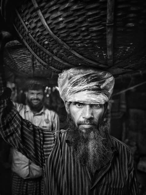 Men Of Dhaka Smithsonian Photo Contest Smithsonian Magazine
