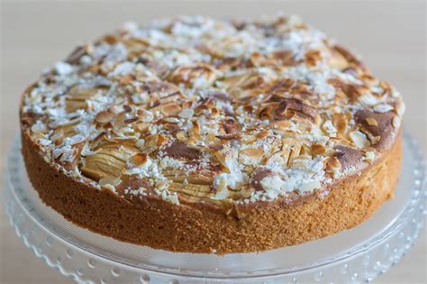Maybe you would like to learn more about one of these? Apfel-Mandel-Kuchen - Dolcilicious