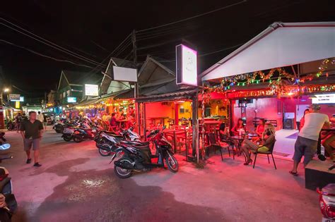 Beer Bar Central In Koh Samui Nightlife Street In Lamai Go Guides