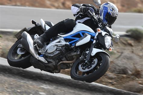 In this version sold from year 2009 , the dry weight is and it is as for stopping power, the suzuki sfv650 gladius braking system includes double disc size 290 mm (11.4 inches) at the front and single disc size 240. 2011, Suzuki, Sfv650, Gladius Wallpapers HD / Desktop and ...