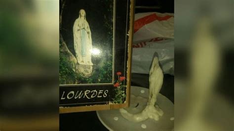 Se Formó La Figura De La Virgen De Lourdes Con Cera De Una Vela Fm Samba