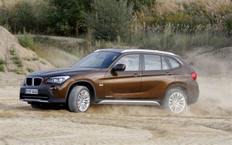 2017 bmw x1 xdrive28i awd review. 2011 BMW X1 First Drive and Review - Motor Trend