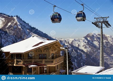 Cableway Cabin Above The Wooden Chalet In A Ski Resort Stock Photo Image Of Skiing Mountain