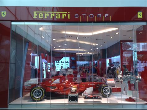 Displayhunter Ferrari Store The Car