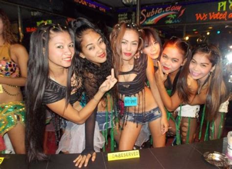 Filipina Bar Girls The Hot Chicks That Will Make You Go Back To The Philippines