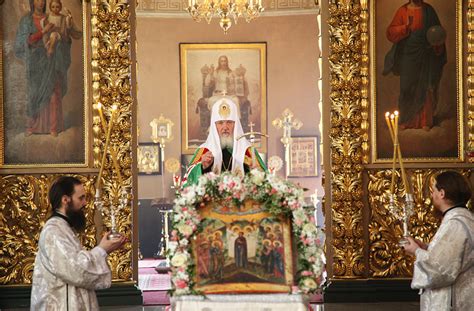 После воскрешения иисус христос больше месяца пребывал на земле. Патриаршее служение в праздник Вознесения Господня в храме ...