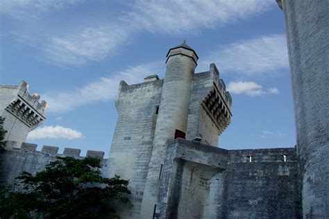 A house, located in downtown, it is dedicated. Photo à Tarascon (13150) : - Tarascon, 180406 Communes.com