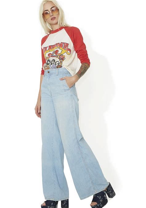 Bell Bottoms 70s Bell Bottoms Beyond The Fashionable 70s Pants For Women That Were Hot In 1973