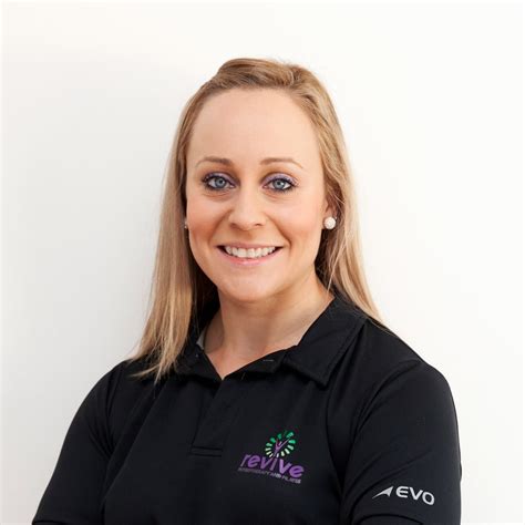 Laura Gentile Physiotherapist And Director Revive Physiotherapy And Pilates
