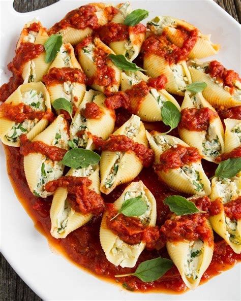 Jumbo pasta shells stuffed with three kinds of cheese and topped with creamy alfredo sauce! 17 Easy Weeknight Pastas That Don't Have Any Dairy | Vegan ...